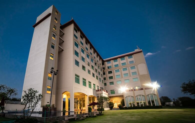 Hotel Ramada By Wyndham Jaipur Jaisinghpura
