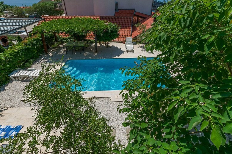 Apartments Ljiljana