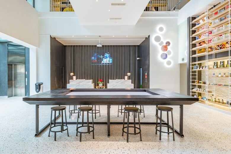 Rezen Sunbow Hotel