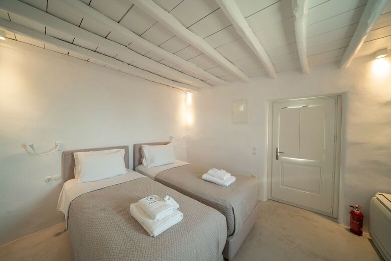 Hotel Iconic Windmill In Mykonos