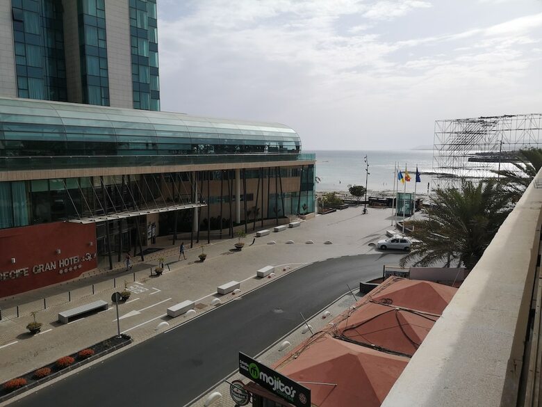 Apartamentos Arrecife Beach Front