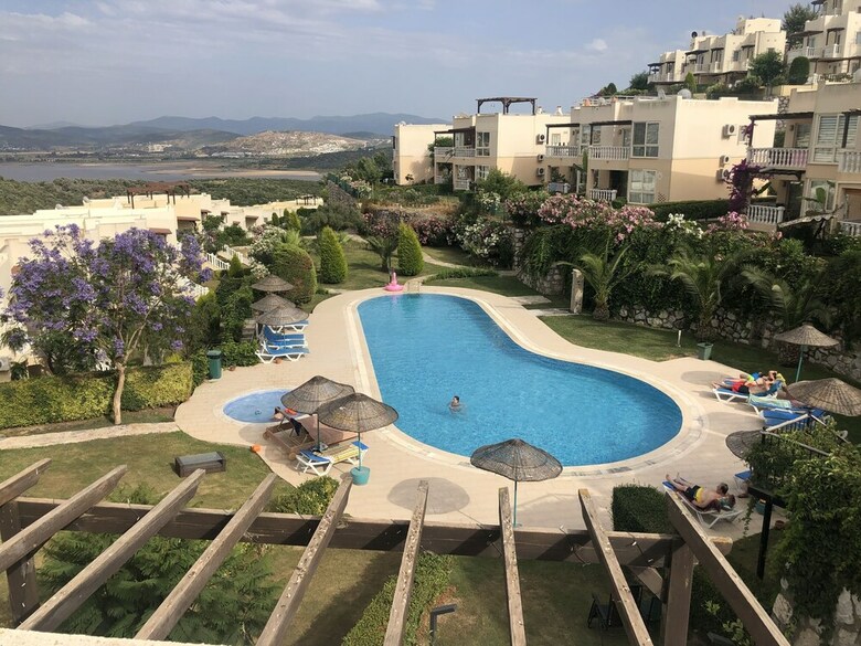Villa Turqouise Homes
