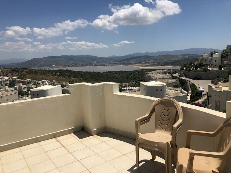 Villa Turqouise Homes