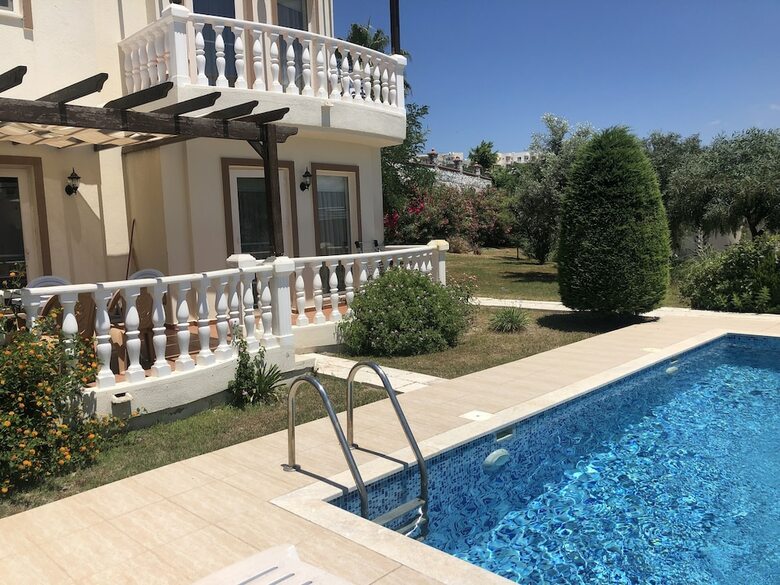 Villa Turqouise Homes