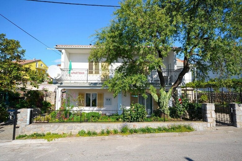 Apartment Josip