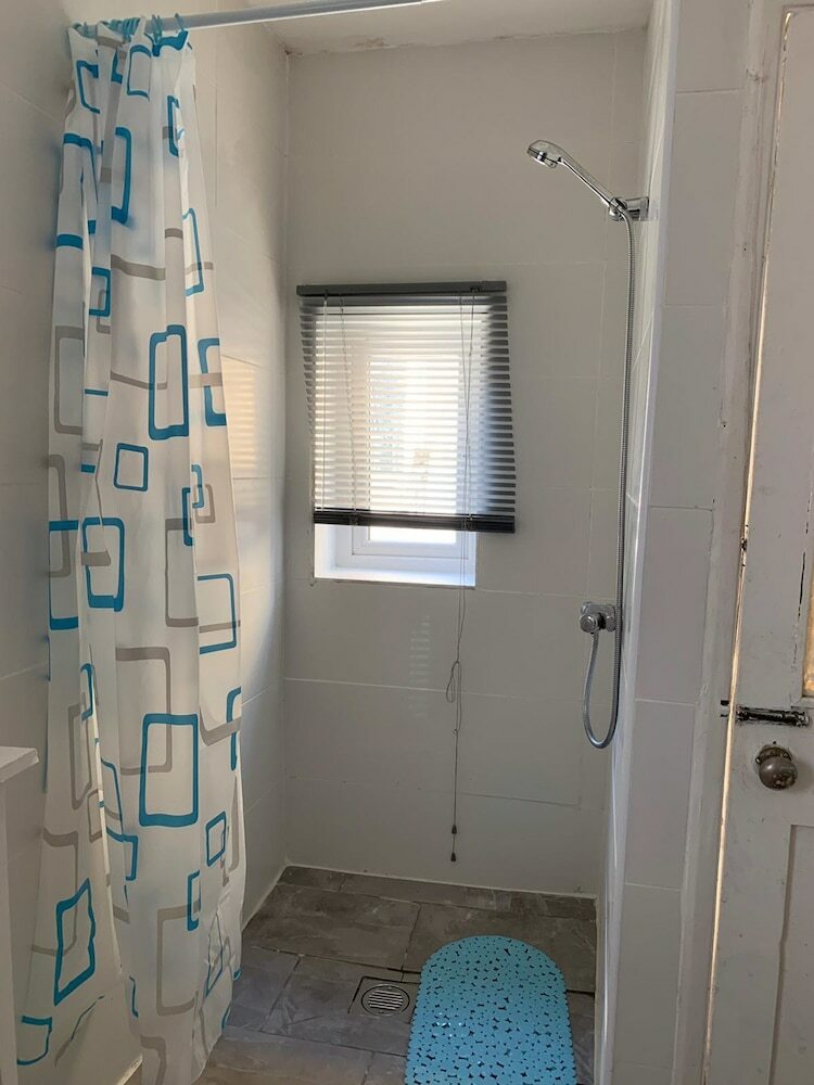 Convenient Catford Apartment