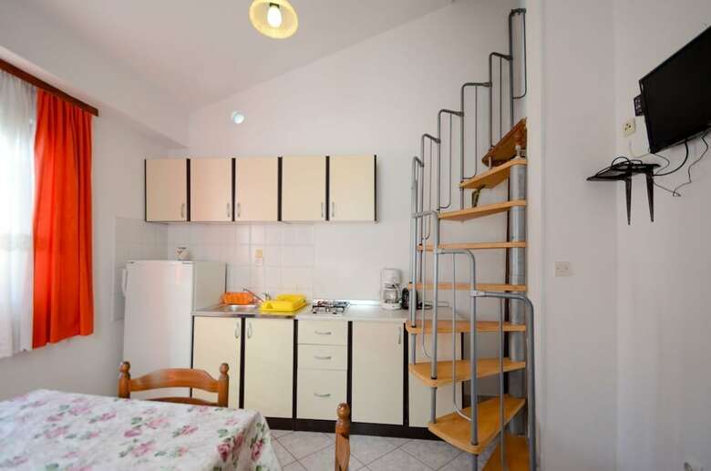 Apartments Mira
