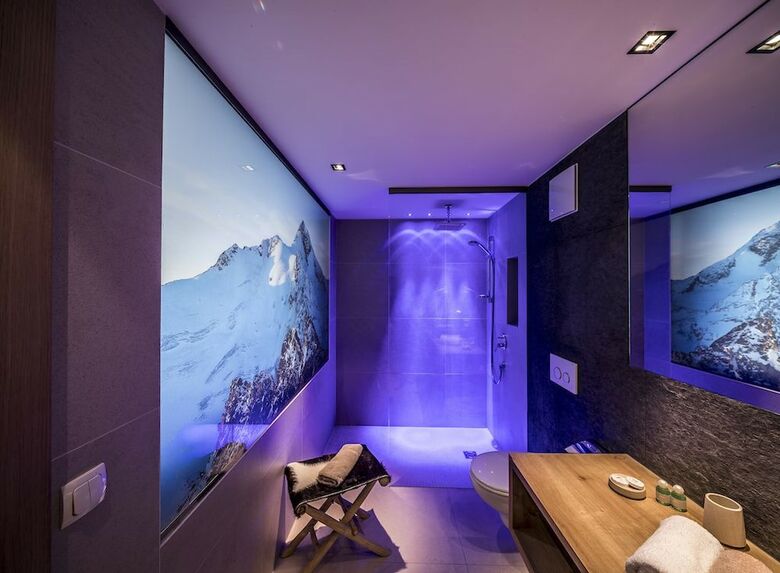 Post Hotel