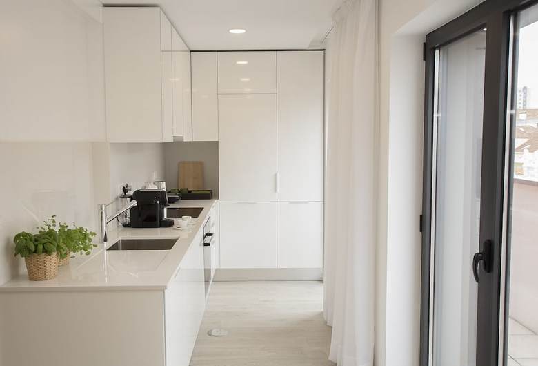 Tear Center Apartments