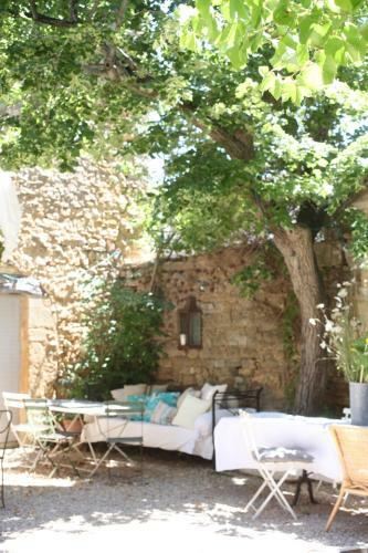 Hostal Les Sardines Aux Yeux Bleus