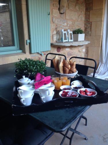 Hostal La Buissonniere & Brasserie