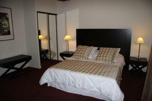 Hotel H�tel Burgevin