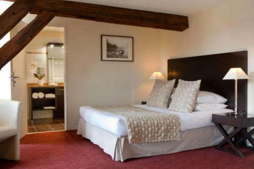 Hotel H�tel Burgevin