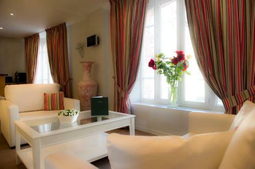 Hotel H�tel Burgevin