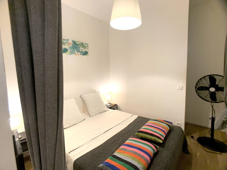 Apartamento Homeplacestay Saint Sauveur Parking Free