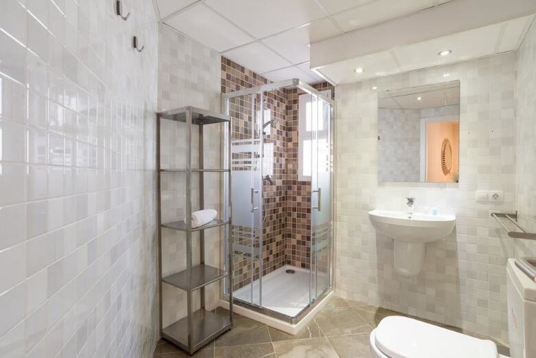 Apartamentos Living4malaga Salinas 3