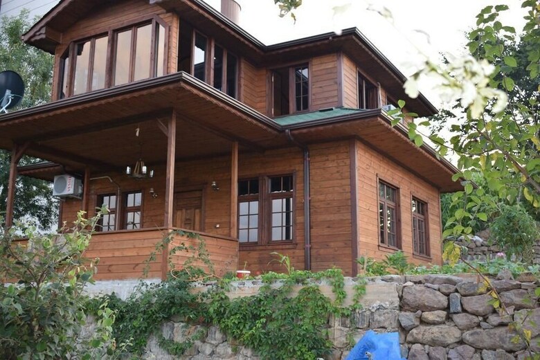 Hotel Zahi Bungalov