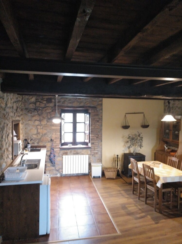 Agroturismo La Casona de Sovi�a