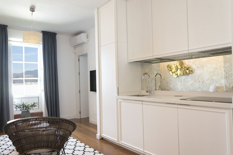 Apartamentos Living4malaga Plaza de La Marina