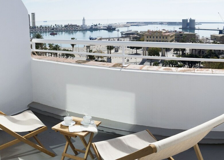 Apartamentos Living4malaga Plaza de La Marina
