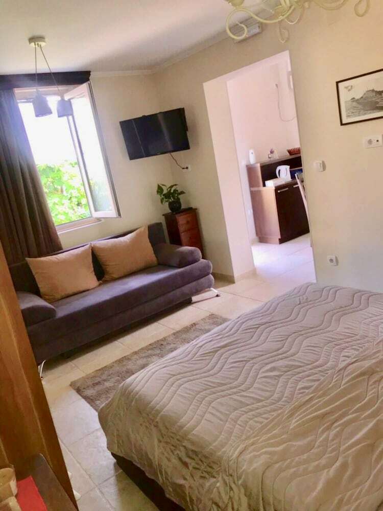 Apartments Ivanisevic