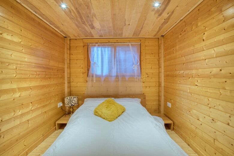 Luxury Log Cabin
