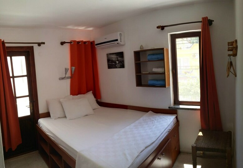 Pension Alkali House
