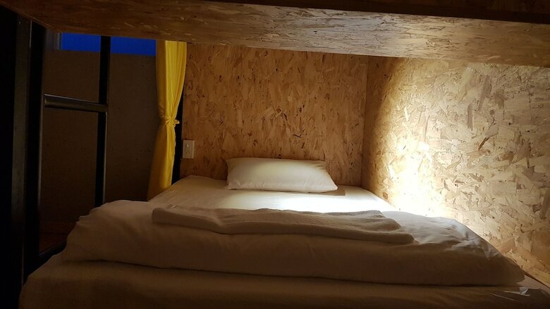 Hostal White House Hostel