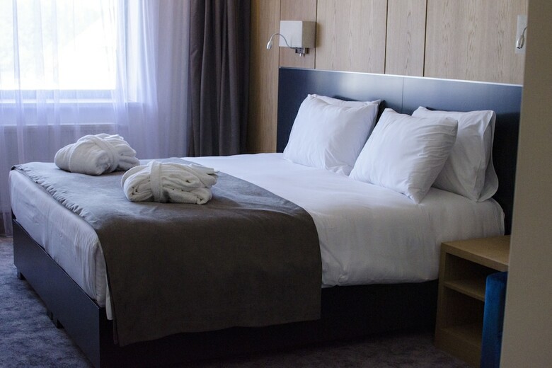 Azza Hotel & Restaurant