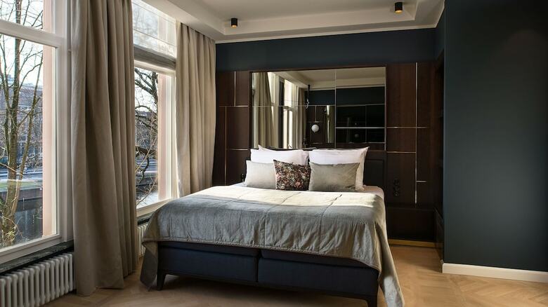 Hotel Spinoza Suites