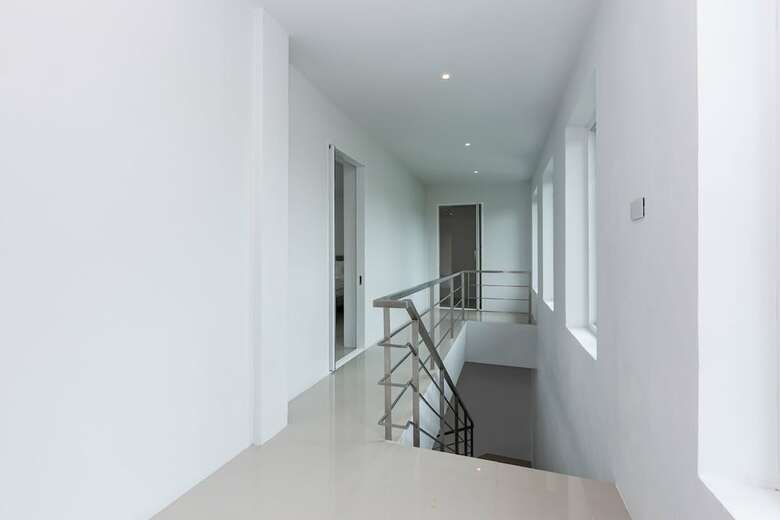 Modern 4 Bedrooms Pool Villa - Vy