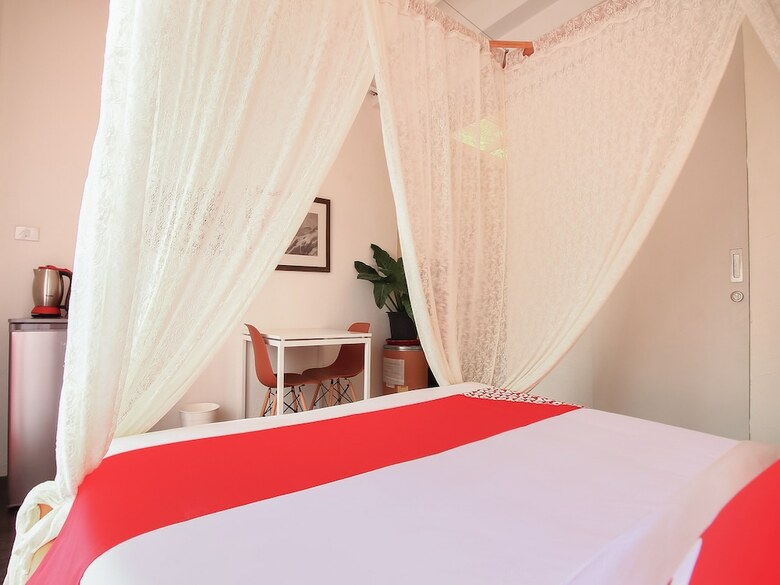 Hotel Oyo 267 Chaba Poshtel