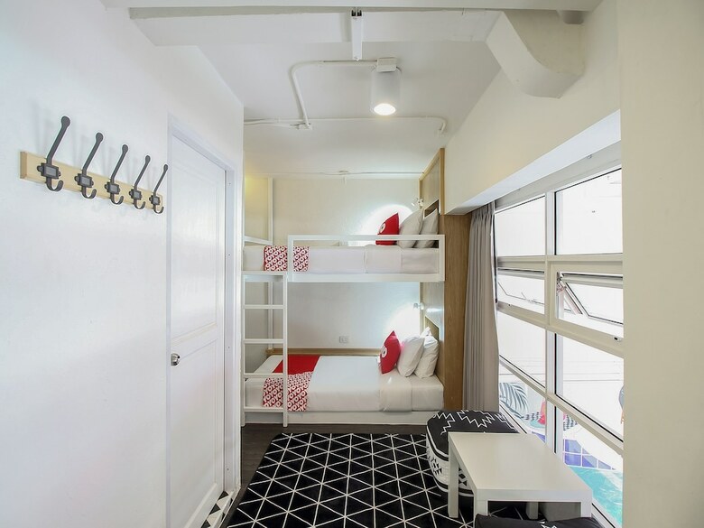 Hotel Oyo 267 Chaba Poshtel