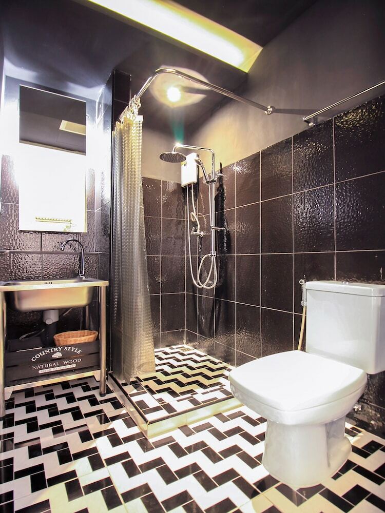 Hotel Oyo 267 Chaba Poshtel