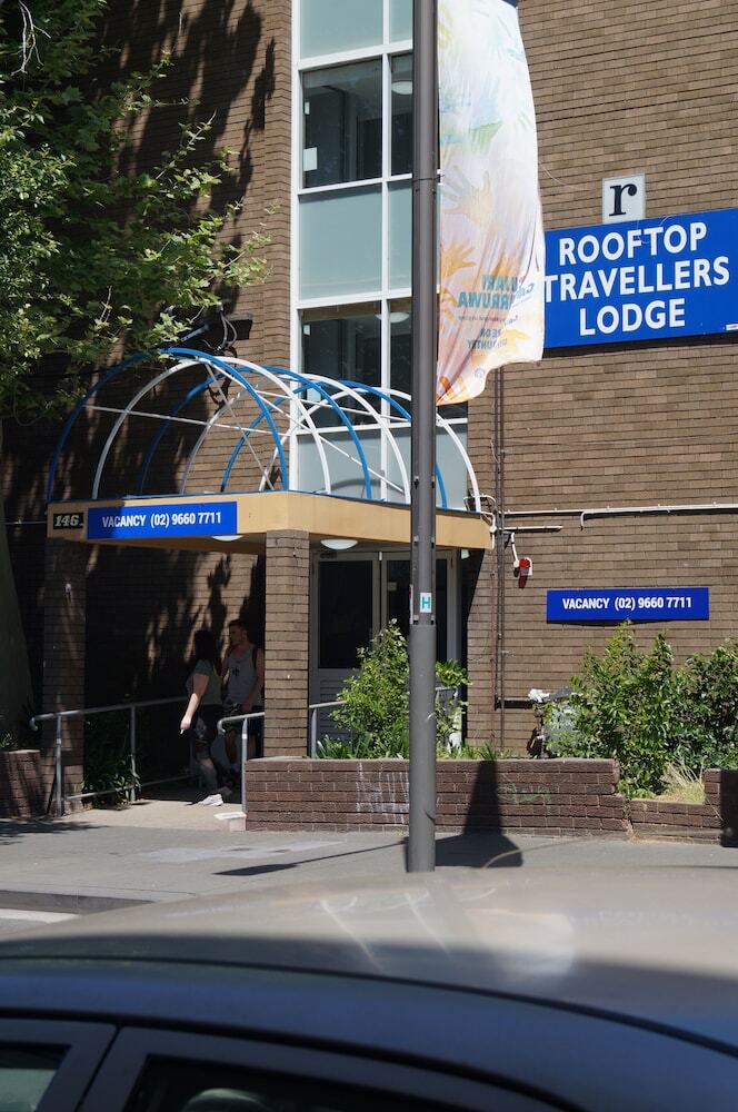 Hostal Rooftop Travellers Lodge