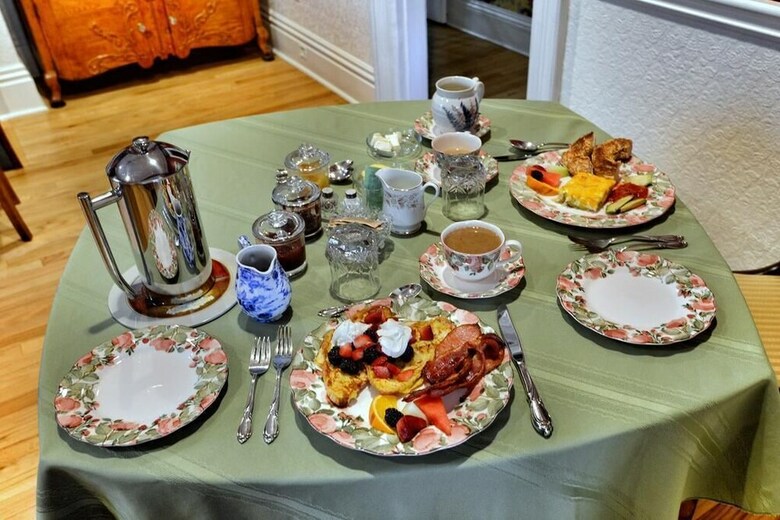 Bed & Breakfast Charlotte's Rose Inn