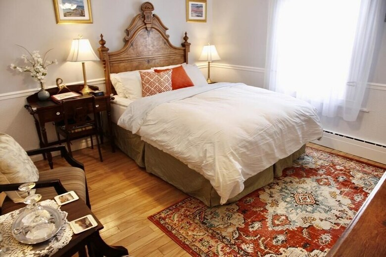 Bed & Breakfast Charlotte's Rose Inn