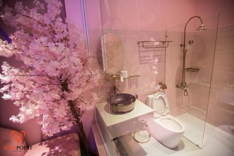 7s Hotel Koi Boutique