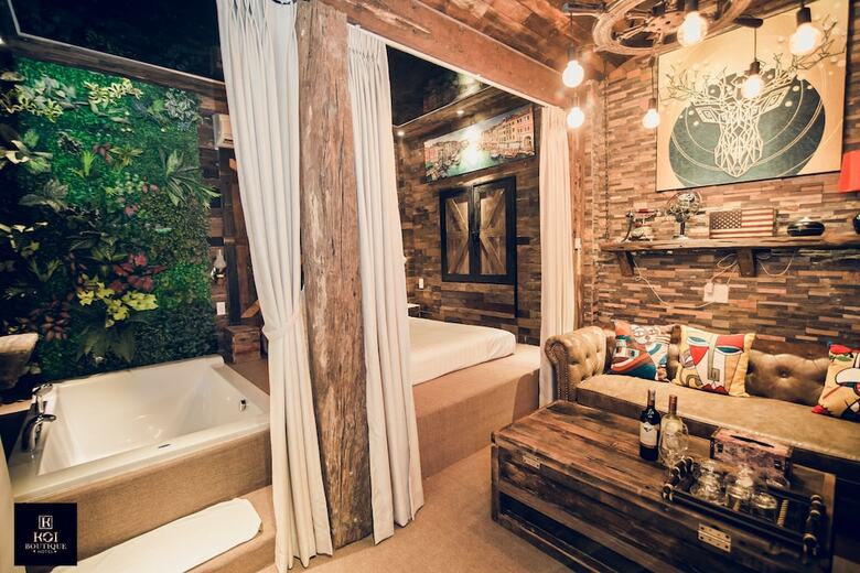 7s Hotel Koi Boutique