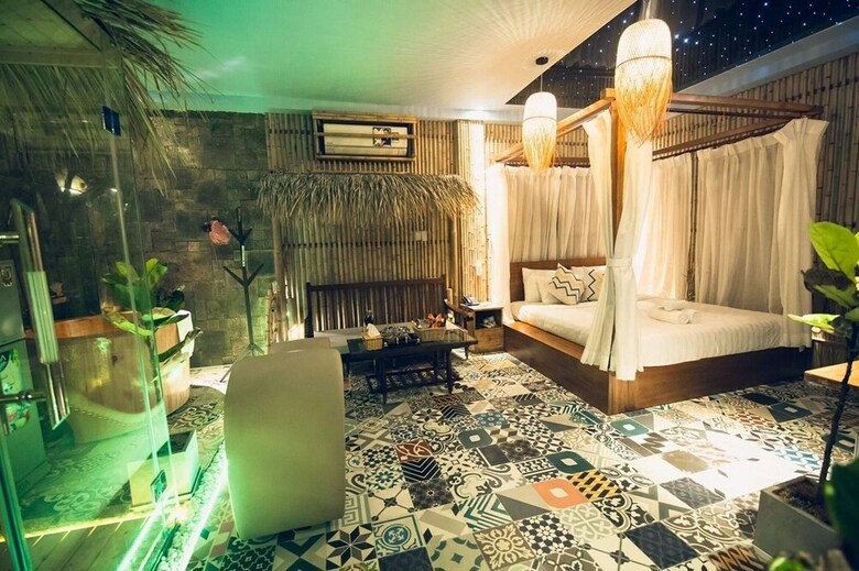 7s Hotel Koi Boutique
