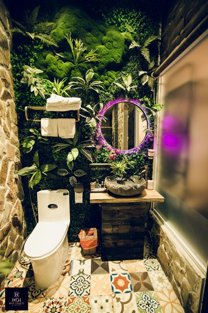 7s Hotel Koi Boutique