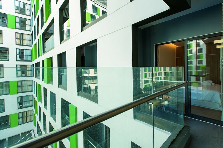 Republic Apartments Saigon Airport