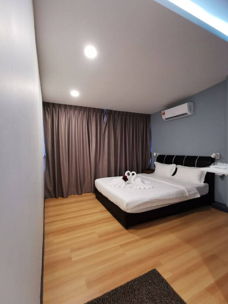 Hostal The Nest Hostel Semporna
