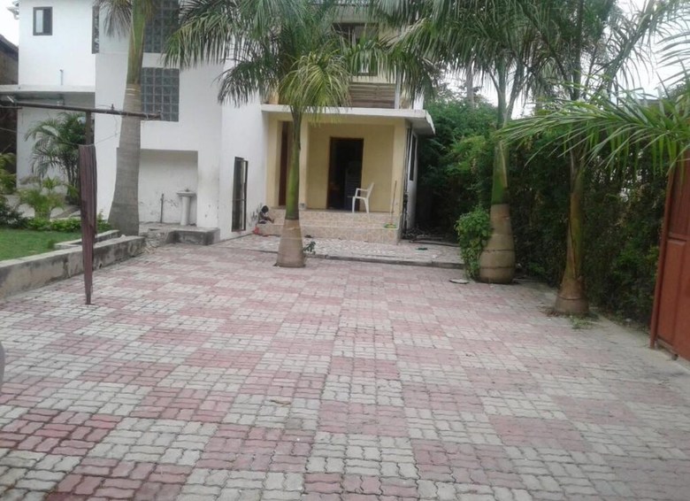Hostal Jj&je Family House