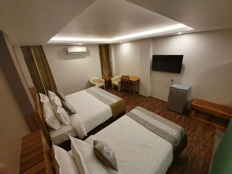 Hotel City