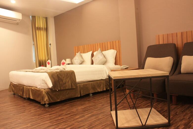 Hotel City