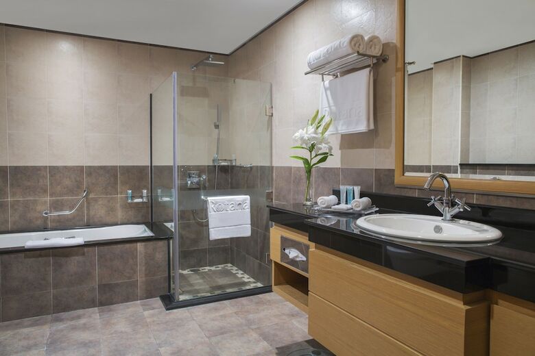 Hotel Nour Arjaan By Rotana