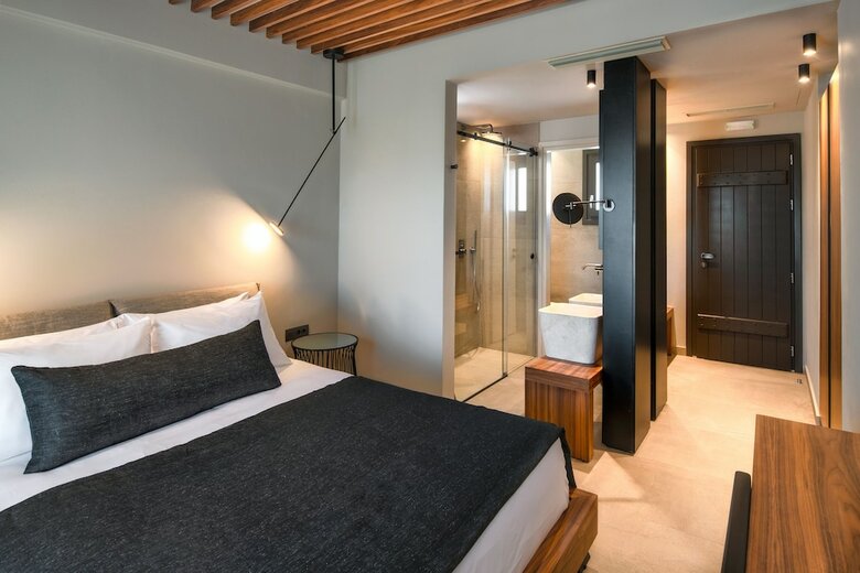 Hotel Uma Ray Suites