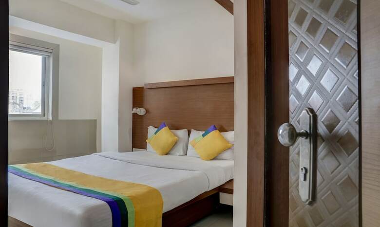 Hotel Treebo Trip Everest Lodging
