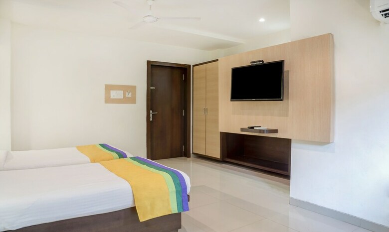 Hotel Treebo Trip Everest Lodging